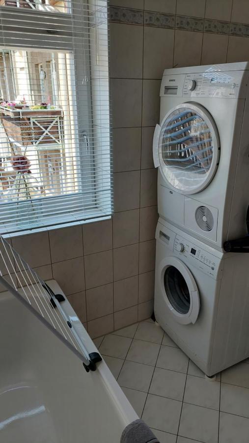 Neu! Ferienwohnung In Erfurt Eksteriør bilde